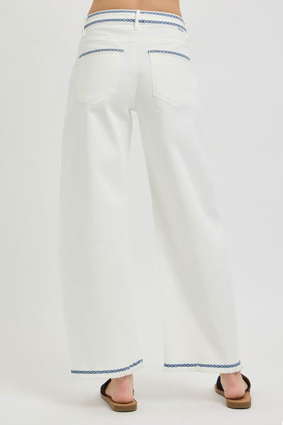 Barrel Emb Tc Hr Crop - Cream