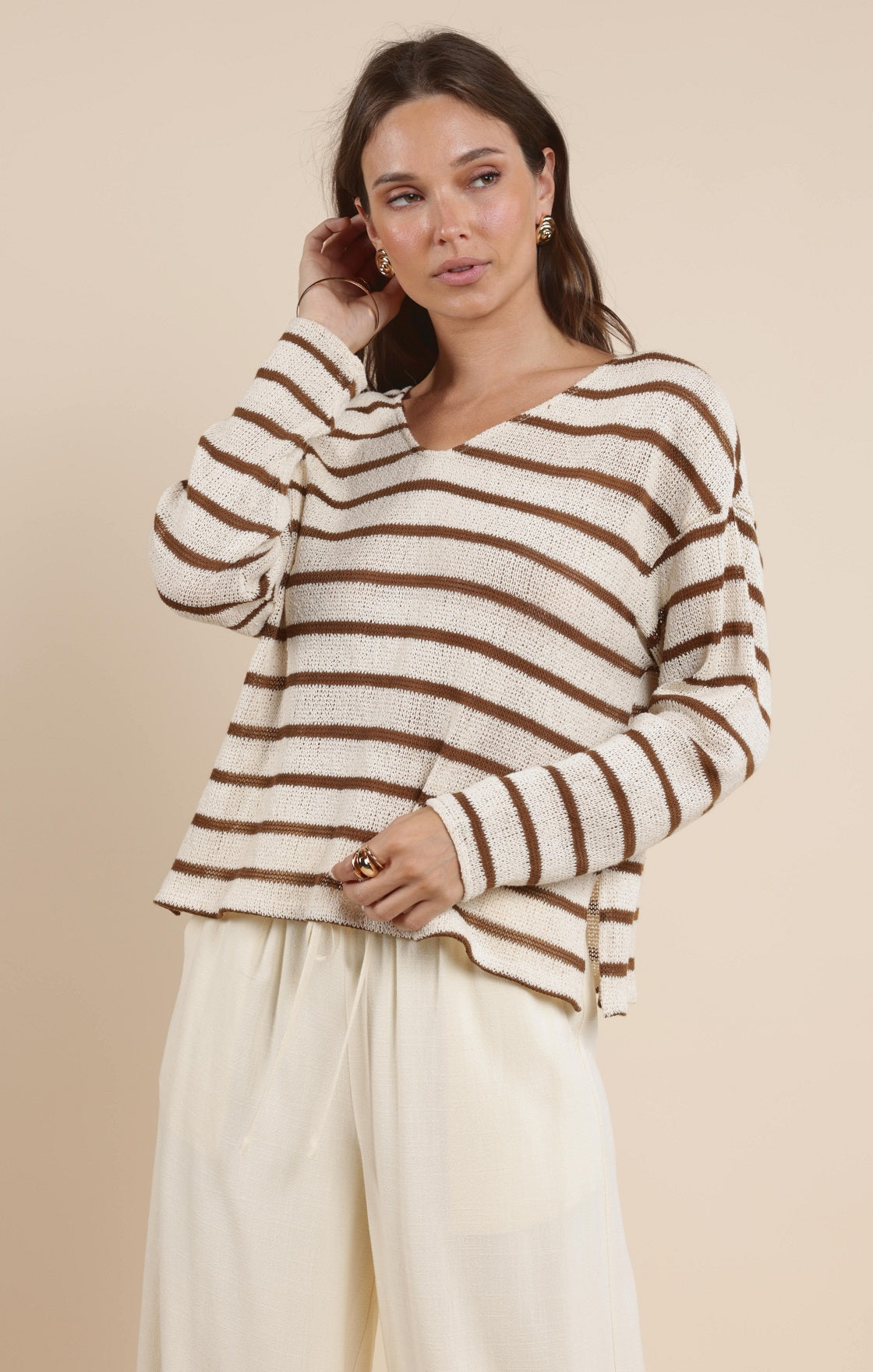 Lingering V Neck L/S Top - Brown